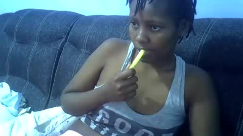 queen online show from April 7, 6:03 am