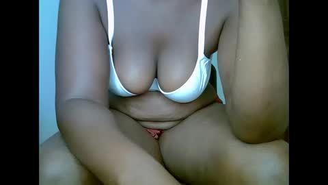 Snapshot of sweetrenne chatting on March 11, 4:54 am sweetrenne online show from March 11, 4:54 am