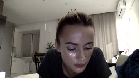 Snapshot of sweetsatalana chatting on June 19, 7:17 pm sweetsatalana online show from June 19, 7:17 pm