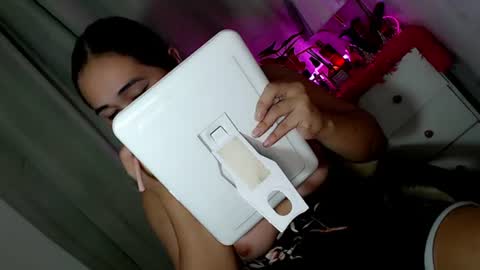 Snapshot of sweetsexybabe1 chatting on July 20, 9:56 am JUST CALL ME BABE online show from July 20, 9:56 am