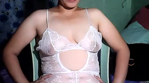 Snapshot of sweetsexyfiona431 chatting on June 13, 9:51 am sweetsexyfiona431 online show from June 13, 9:51 am