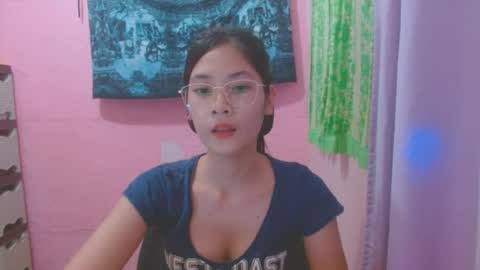 Mia online show from July 4, 4:51 am