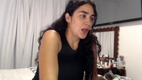 Dianis online show from February 14, 1:02 am