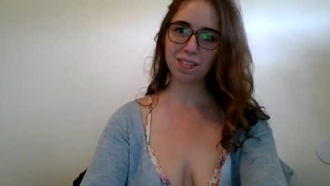 sweetsocalgirl online show from February 25, 9:57 pm