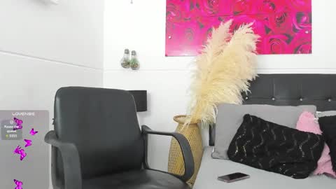 Sharon online show from October 11, 7:01 pm