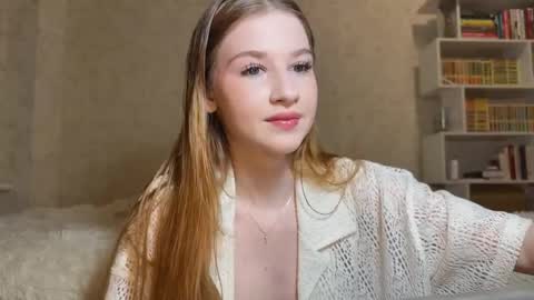 Lisa online show from September 25, 4:54 pm