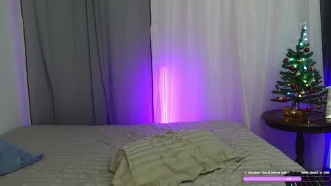  Maddie online show from December 27, 1:43 am