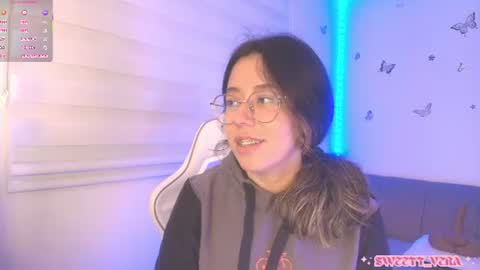 Snapshot of sweettvera_ chatting on July 10, 3:44 am Veronica Independent Model online show from July 10, 3:44 am