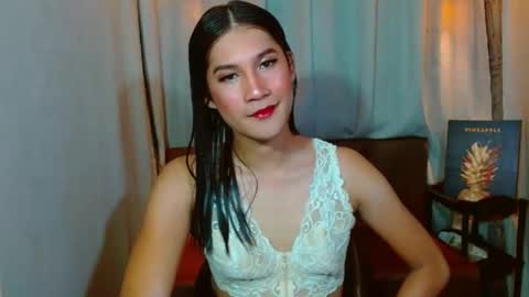 sweetvictoria2000 online show from February 26, 9:21 am