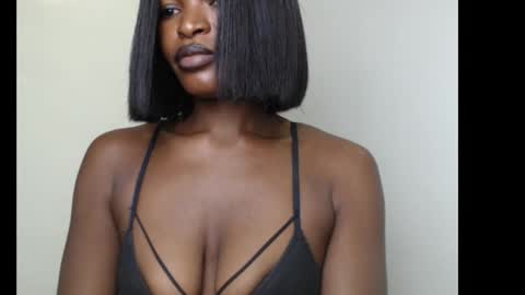 Snapshot of sweetxxboobsx chatting on October 8, 9:29 am sweetxxboobsx online show from October 8, 9:29 am