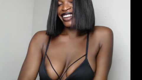 sweetxxboobsx online show from November 24, 9:14 pm