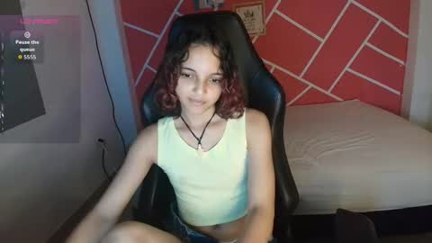 sweety_dreamgirl online show from October 16, 7:59 pm