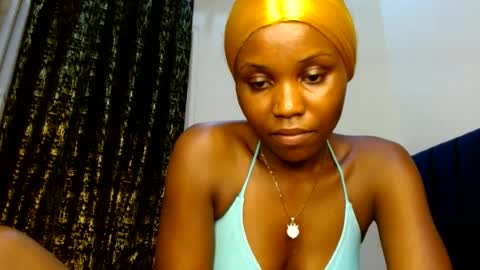 Snapshot of sweety_spixxy chatting on July 3, 10:49 pm Dolly online show from July 3, 10:49 pm