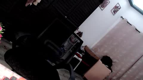 Claire Watson online show from December 2, 10:05 pm