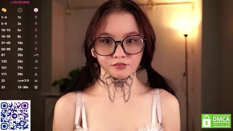 Astrid online show from November 14, 6:28 pm