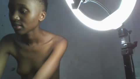 Snapshot of sweetypussy01 chatting on October 20, 6:52 pm sweetypussy01 online show from October 20, 6:52 pm