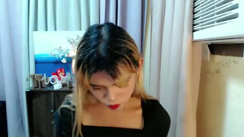 Megan online show from December 13, 6:53 am