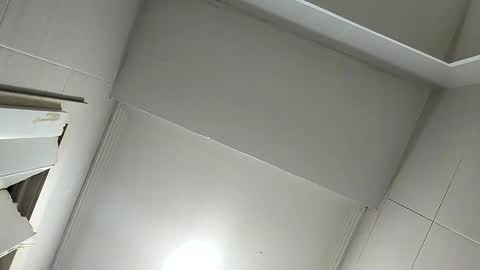 Snapshot of sweetywhity2 chatting on November 8, 10:37 am Silvia online show from November 8, 10:37 am