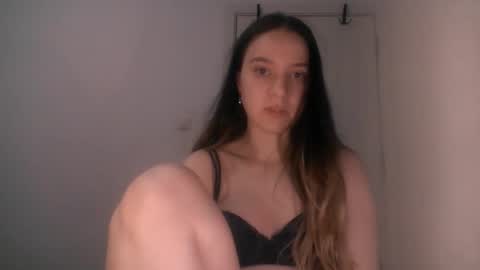 nur online show from October 21, 5:35 pm