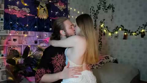 Snapshot of swiity_room_ chatting on July 16, 4:13 pm Slavik Vikulik online show from July 16, 4:13 pm