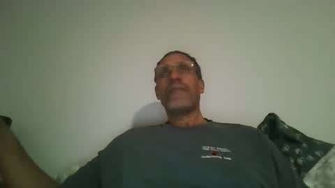 Snapshot of swimmerbod2495 chatting on February 21, 3:07 am swimmerbod2495 online show from February 21, 3:07 am