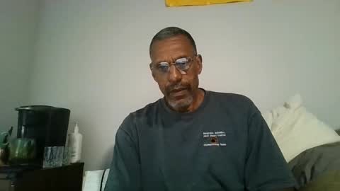 Snapshot of swimmerbod2495 chatting on July 10, 9:28 pm swimmerbod2495 online show from July 10, 9:28 pm