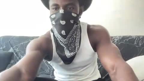 Snapshot of swolebrahxx chatting on August 3, 4:11 pm swolebrahxx online show from August 3, 4:11 pm