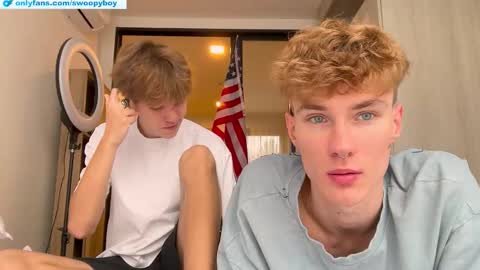 Snapshot of swoopyboy chatting on September 29, 9:25 am swoopyboy online show from September 29, 9:25 am