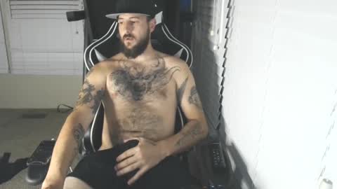 swoozy_ online show from October 8, 12:19 am