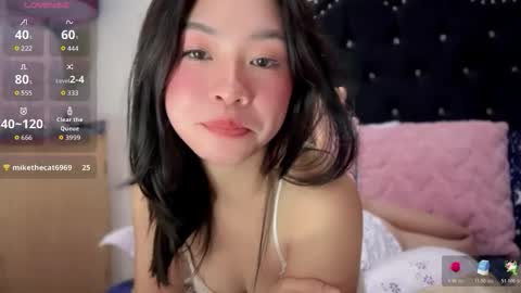 Snapshot of swt_asianholly chatting on June 7, 12:48 am Holly online show from June 7, 12:48 am