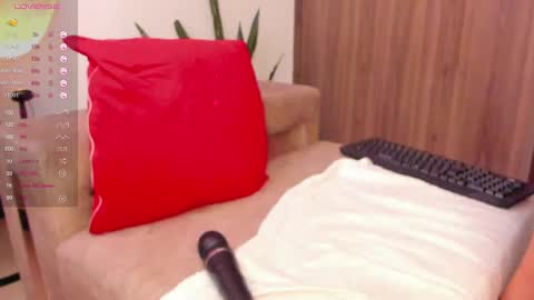 Ambar online show from February 20, 9:31 pm