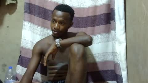 Snapshot of swthairy_dick chatting on June 20, 9:39 pm swthairy_dick online show from June 20, 9:39 pm
