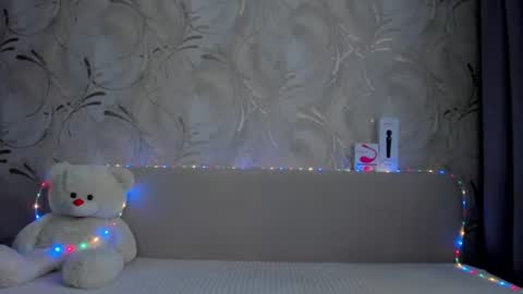 Ana online show from February 1, 10:15 am