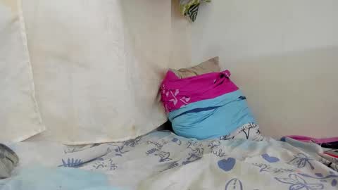 Snapshot of syd_achmed chatting on October 19, 12:55 am Greg online show from October 19, 12:55 am