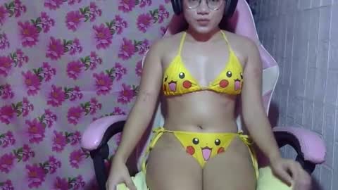 syera_04 online show from April 10, 1:44 am