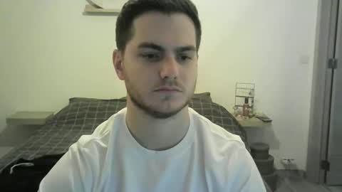 syl092 online show from December 3, 6:17 pm