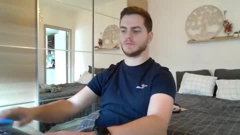 syl092 online show from January 14, 1:28 pm