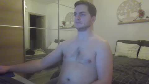 syl092 online show from February 3, 5:14 pm