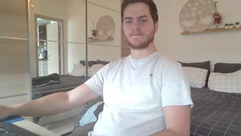 syl092 online show from February 20, 10:59 am