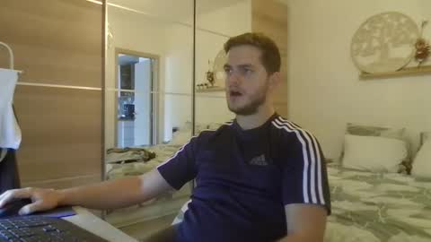 syl092 online show from October 15, 3:23 pm