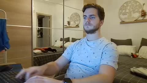 syl092 online show from November 25, 4:40 pm