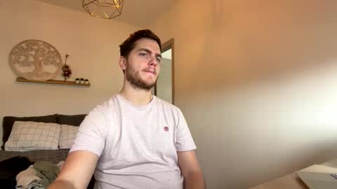 syl092 online show from January 15, 12:32 pm