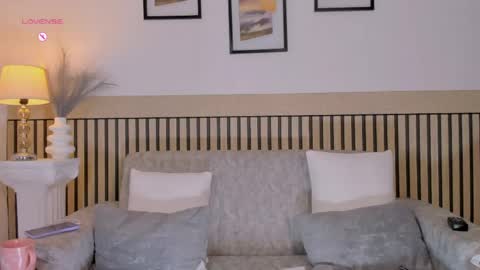 sylvana online show from April 19, 4:01 am