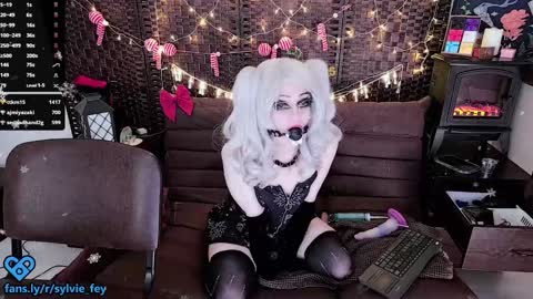 Sylvie online show from January 1, 5:43 am