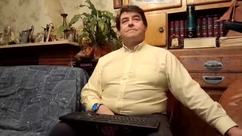 Snapshot of sympa_trique chatting on December 6, 5:22 pm sympa_trique online show from December 6, 5:22 pm