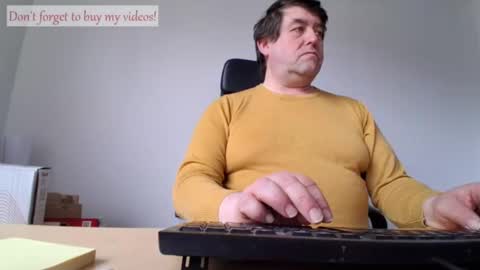 Snapshot of sympa_trique chatting on March 29, 3:56 pm sympa_trique online show from March 29, 3:56 pm