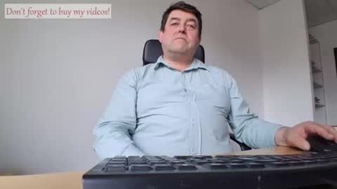 Snapshot of sympa_trique chatting on May 11, 4:37 pm sympa_trique online show from May 11, 4:37 pm