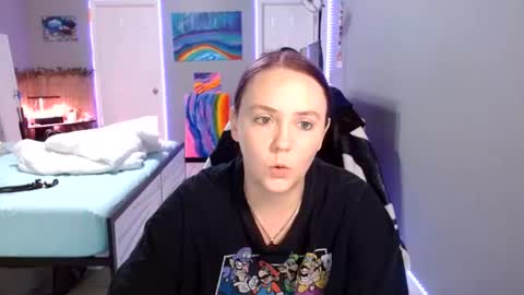 Jennah online show from June 13, 8:18 pm