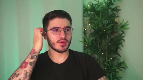 t0ny_wylie online show from March 28, 7:08 am