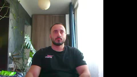 Snapshot of t_huracane chatting on April 25, 3:42 pm Huracane online show from April 25, 3:42 pm